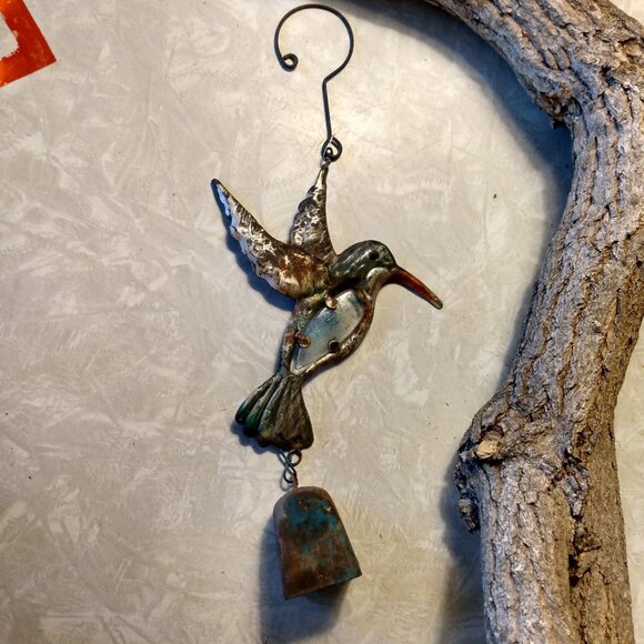 Rustic Metal & Glass Hummingbird Hanging Wind Chime with Bell Windchime - Picture 1 of 14